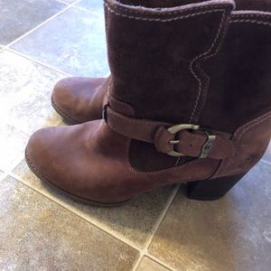 Timberlands brown leather waterproof boots